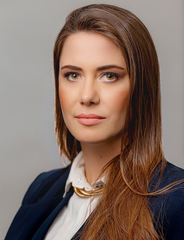 Djéssica Barbosa, advogada especialista em Direito Médico e Previdenciário, sócia da Barbosa, Voigt & Adamski Advocacia em Jaraguá do Sul/SC